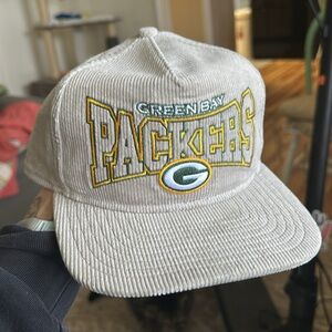 NWOT Green Bay packers corduroy snap back